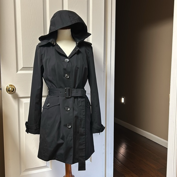 Michael Kors Single Breasted Black Trench Coat - Picture 2 of 11